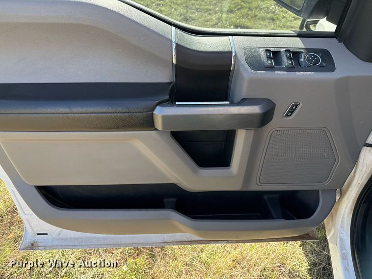 image for item EJ3568 2018 Ford F150 XLT SuperCrew pickup truck