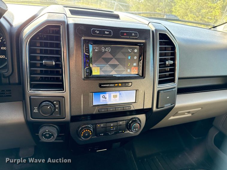 image for item EJ3569 2018 Ford F150 SuperCrew pickup truck