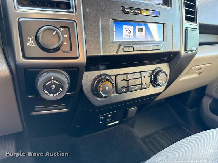 image for item EJ3569 2018 Ford F150 SuperCrew pickup truck