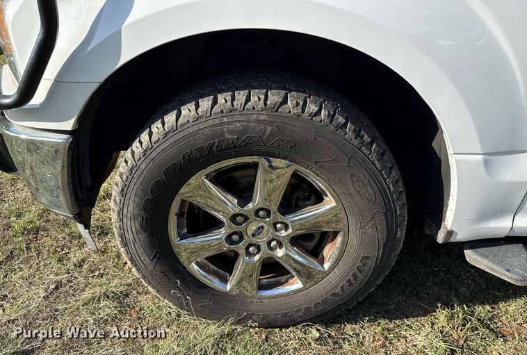 image for item EJ3569 2018 Ford F150 SuperCrew pickup truck