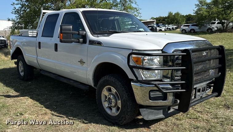 image for item EJ3571 2016 Ford F250 Super Duty XLT Crew Cab pickup truck