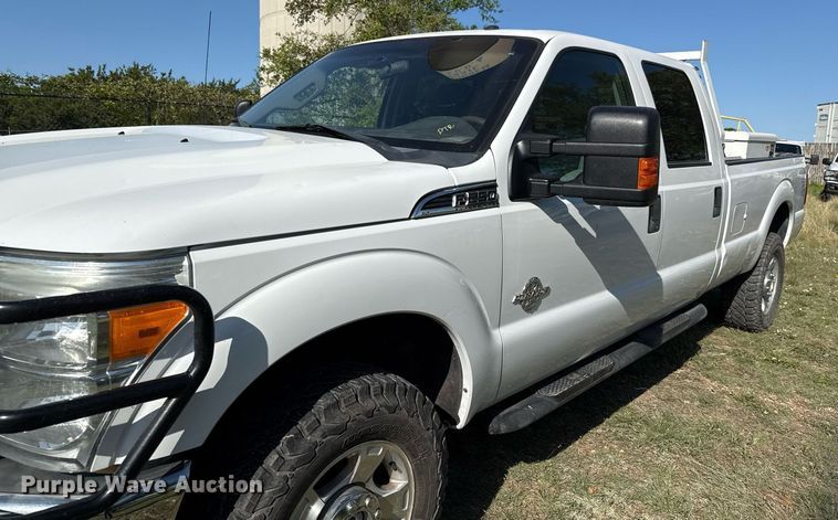 image for item EJ3571 2016 Ford F250 Super Duty XLT Crew Cab pickup truck