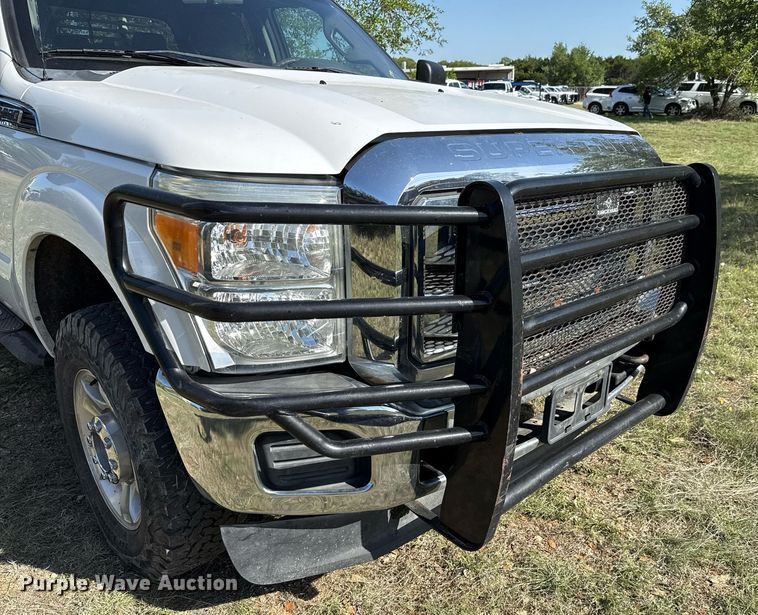 image for item EJ3571 2016 Ford F250 Super Duty XLT Crew Cab pickup truck