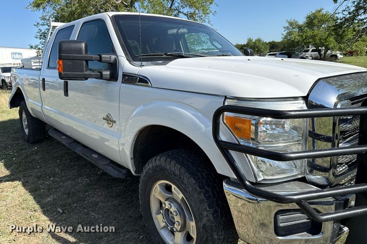 image for item EJ3571 2016 Ford F250 Super Duty XLT Crew Cab pickup truck