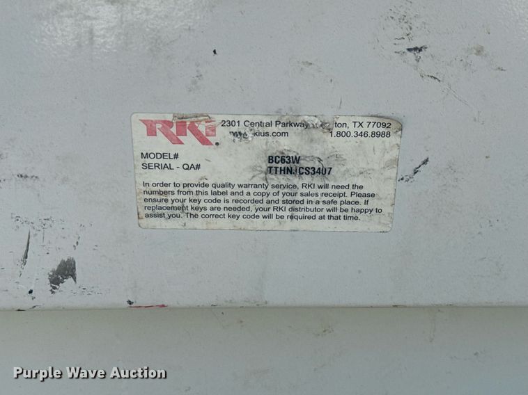 image for item EJ3571 2016 Ford F250 Super Duty XLT Crew Cab pickup truck