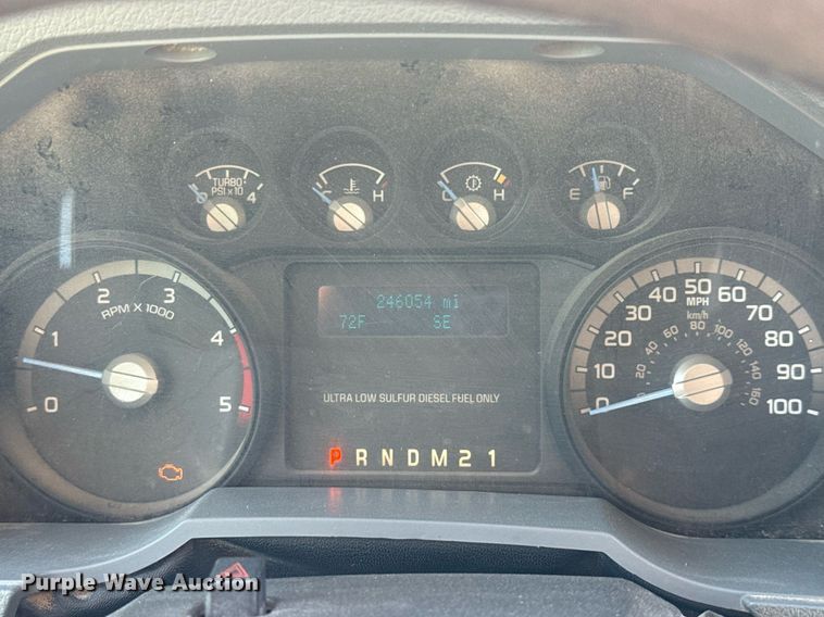 image for item EJ3571 2016 Ford F250 Super Duty XLT Crew Cab pickup truck