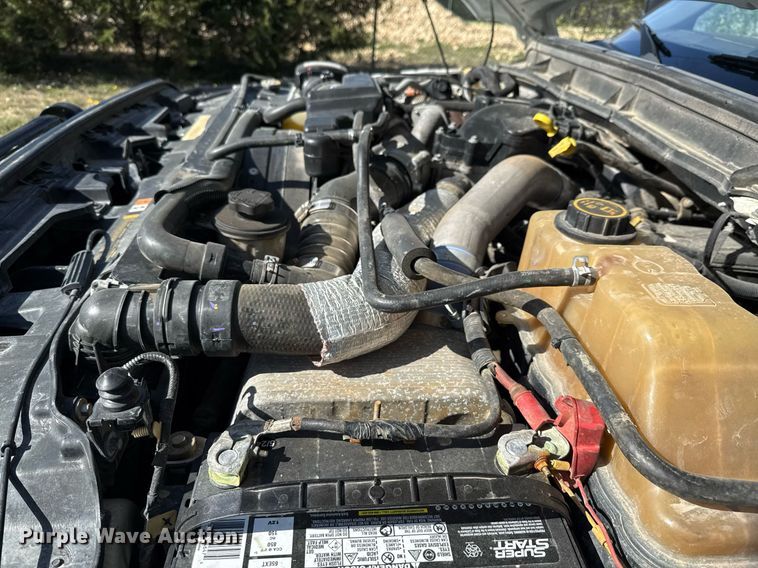 image for item EJ3571 2016 Ford F250 Super Duty XLT Crew Cab pickup truck