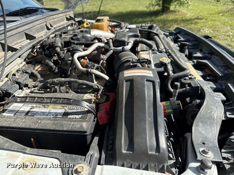 image for item EJ3571 2016 Ford F250 Super Duty XLT Crew Cab pickup truck