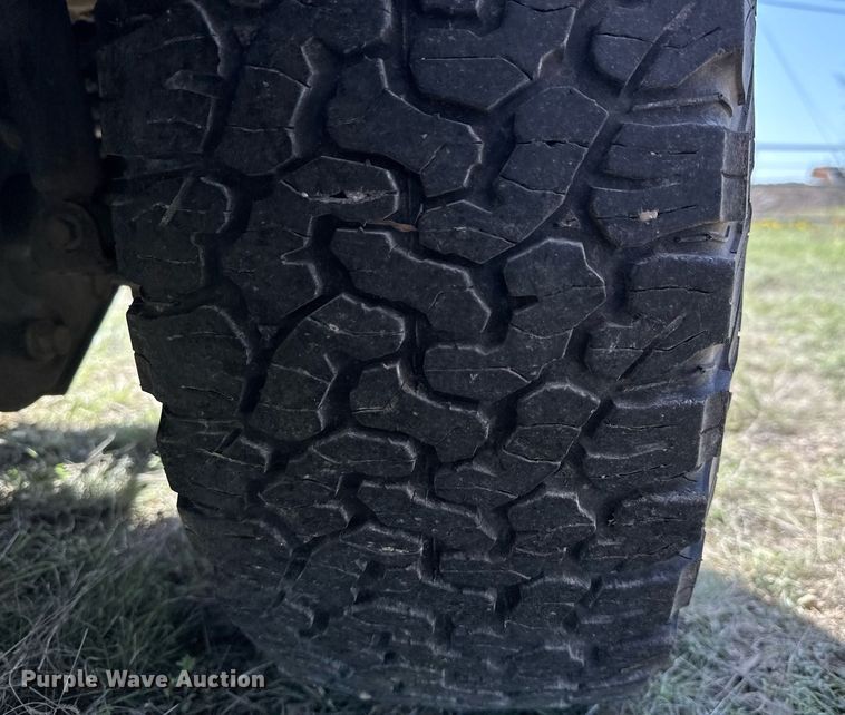 image for item EJ3571 2016 Ford F250 Super Duty XLT Crew Cab pickup truck