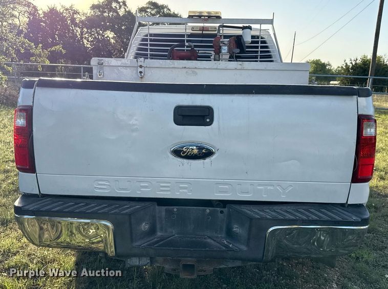 image for item EJ3572 2014 Ford F250 Super Duty XL Crew Cab pickup truck