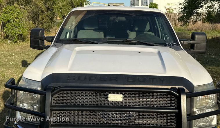 image for item EJ3572 2014 Ford F250 Super Duty XL Crew Cab pickup truck