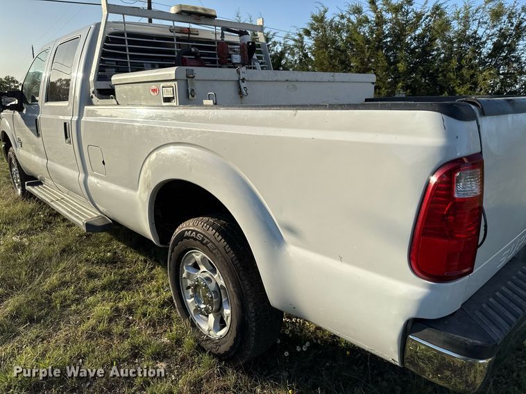 image for item EJ3572 2014 Ford F250 Super Duty XL Crew Cab pickup truck