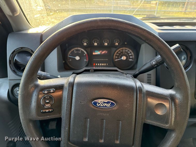 image for item EJ3572 2014 Ford F250 Super Duty XL Crew Cab pickup truck