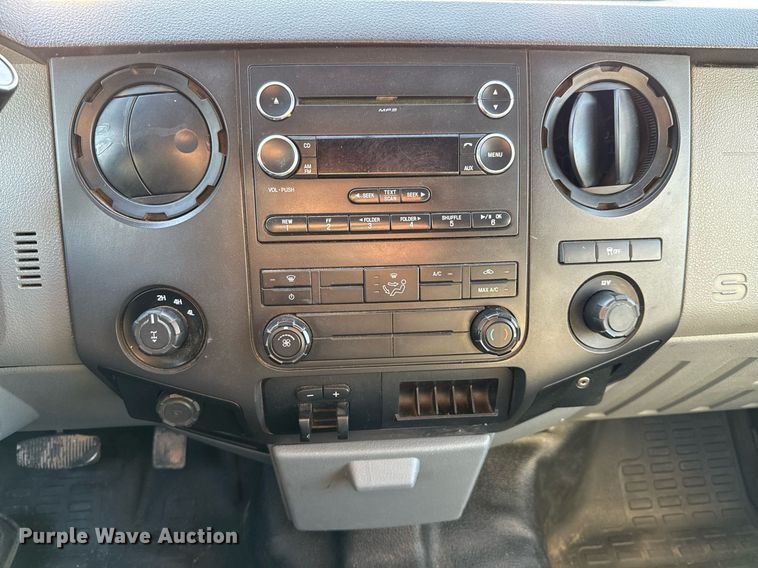 image for item EJ3572 2014 Ford F250 Super Duty XL Crew Cab pickup truck