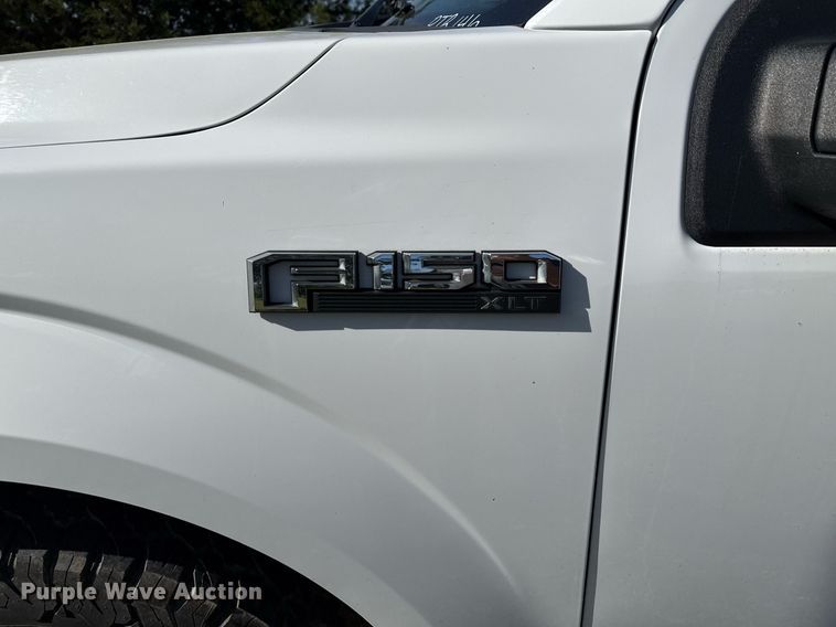 image for item EJ3573 2015 Ford F150 SuperCrew pickup truck