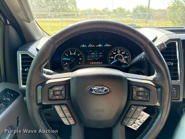 image for item EJ3573 2015 Ford F150 SuperCrew pickup truck