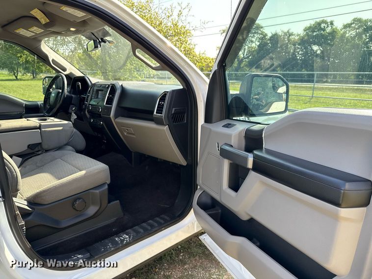 image for item EJ3573 2015 Ford F150 SuperCrew pickup truck