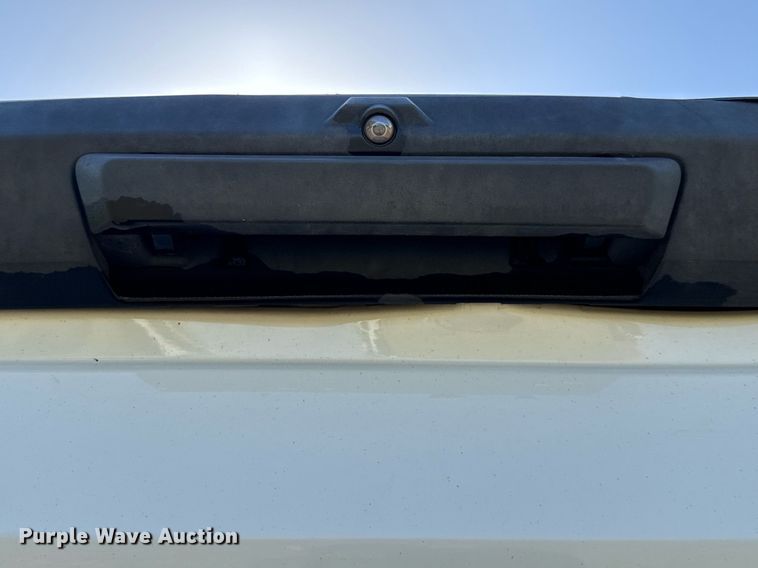 image for item EJ3574 2018 Ford F350 Super Duty XLT Crew Cab pickup truck