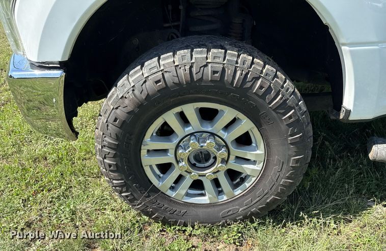 image for item EJ3574 2018 Ford F350 Super Duty XLT Crew Cab pickup truck