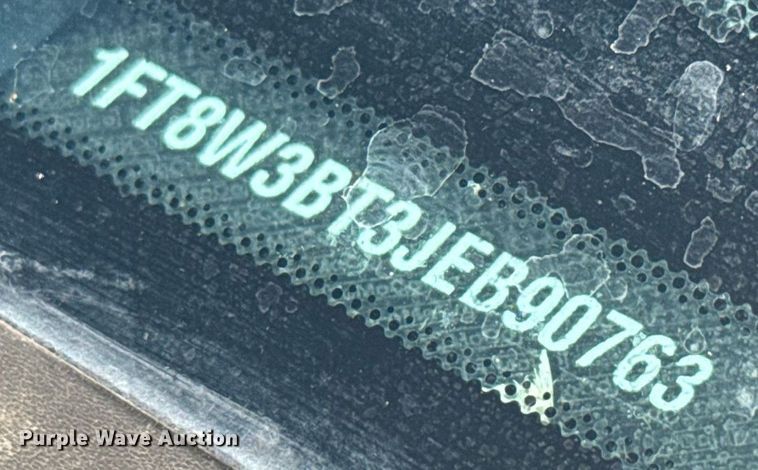 image for item EJ3574 2018 Ford F350 Super Duty XLT Crew Cab pickup truck