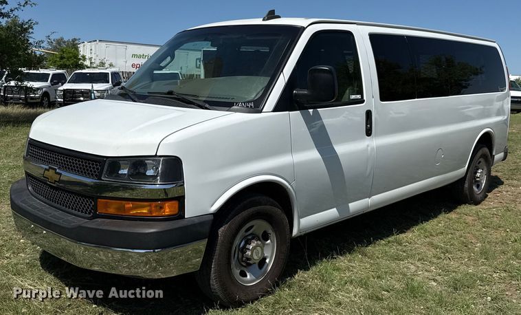 image for item EJ3575 2016 Chevrolet Express 3500 van
