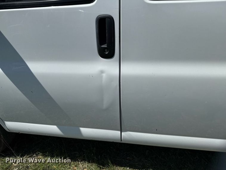 image for item EJ3575 2016 Chevrolet Express 3500 van