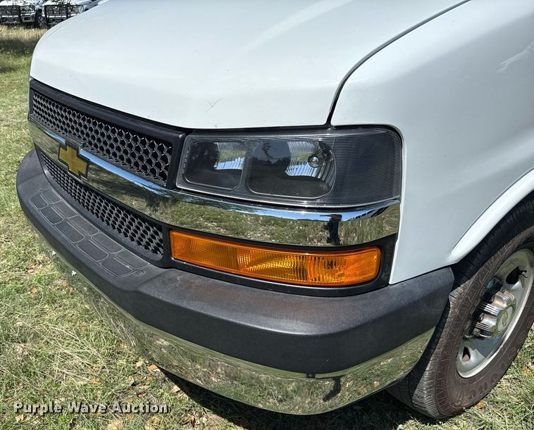 image for item EJ3575 2016 Chevrolet Express 3500 van