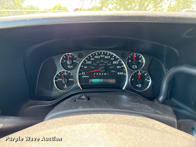 image for item EJ3575 2016 Chevrolet Express 3500 van