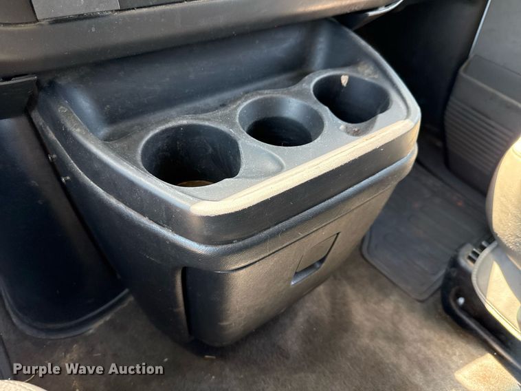 image for item EJ3575 2016 Chevrolet Express 3500 van