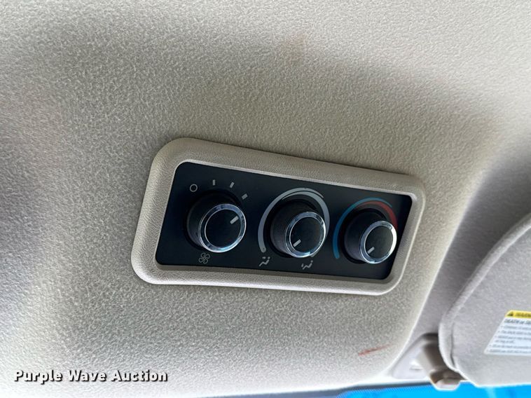 image for item EJ3575 2016 Chevrolet Express 3500 van