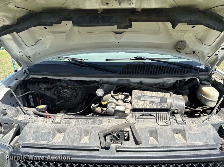 image for item EJ3575 2016 Chevrolet Express 3500 van