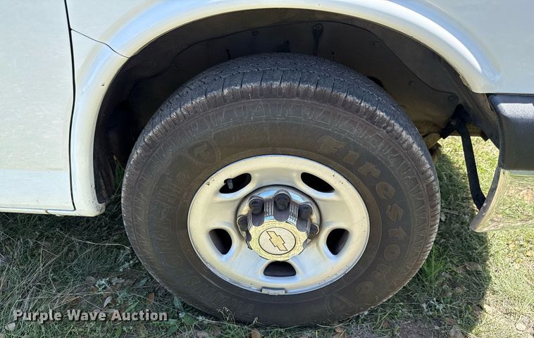 image for item EJ3575 2016 Chevrolet Express 3500 van