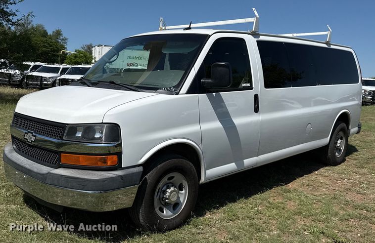image for item EJ3576 2015 Chevrolet Express 3500 van