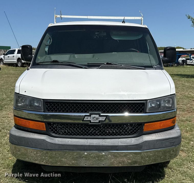 image for item EJ3576 2015 Chevrolet Express 3500 van