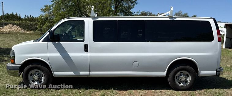 image for item EJ3576 2015 Chevrolet Express 3500 van