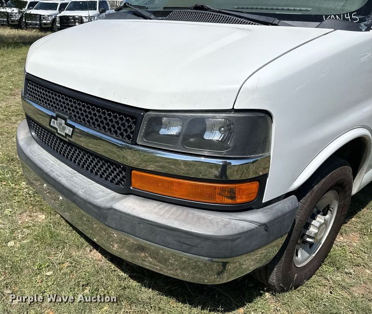 image for item EJ3576 2015 Chevrolet Express 3500 van
