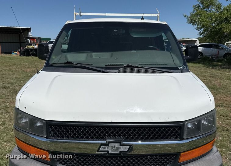 image for item EJ3576 2015 Chevrolet Express 3500 van