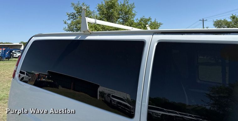 image for item EJ3576 2015 Chevrolet Express 3500 van