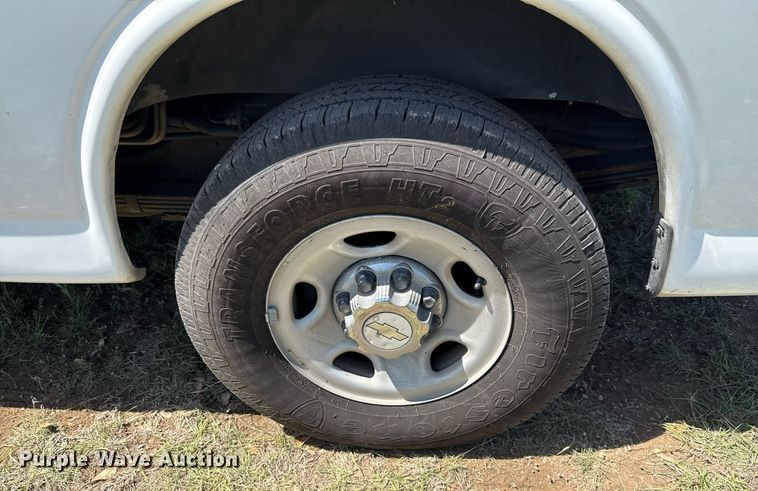 image for item EJ3576 2015 Chevrolet Express 3500 van