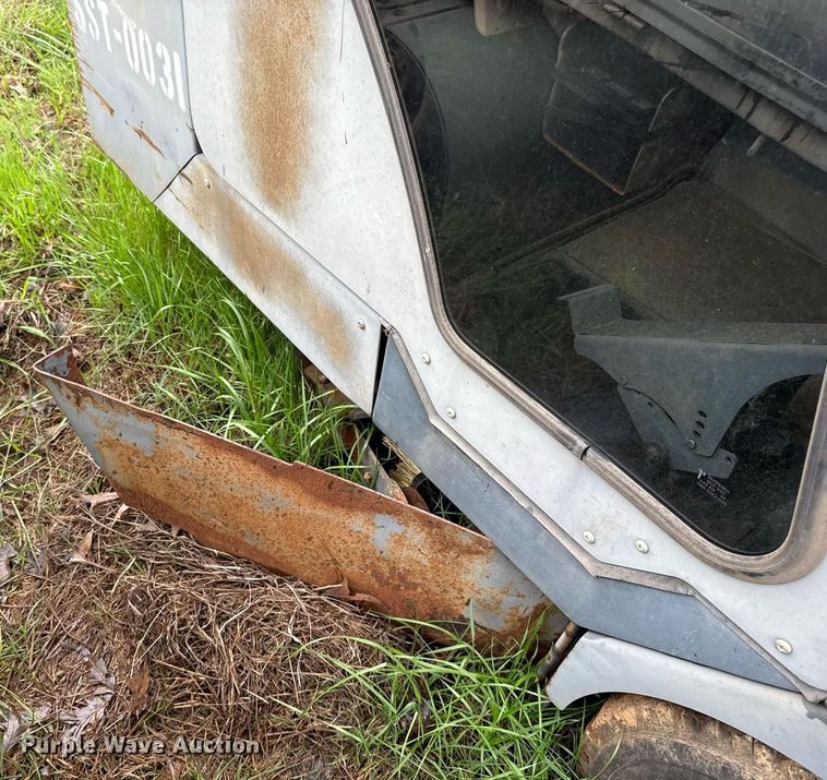 image for item EJ3589 Advance Exterra 6340 street sweeper