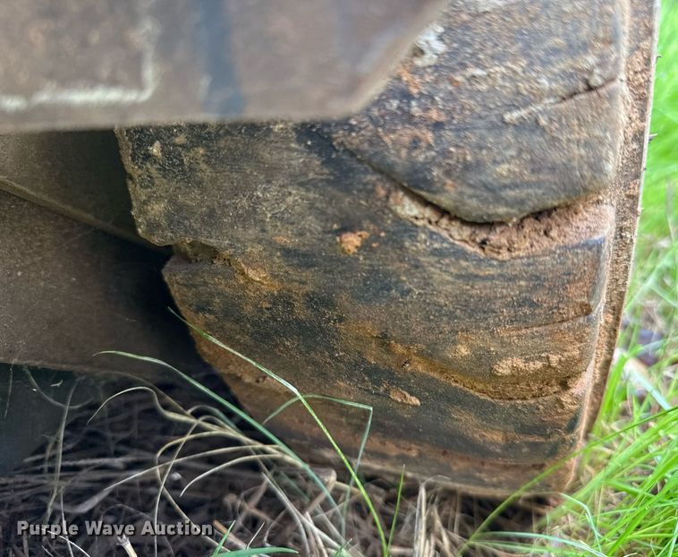 image for item EJ3589 Advance Exterra 6340 street sweeper