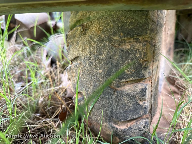 image for item EJ3589 Advance Exterra 6340 street sweeper