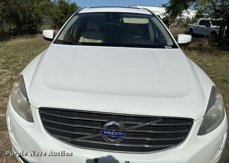 image for item EJ3635 2016 Volvo XC60 SUV