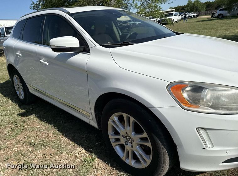 image for item EJ3635 2016 Volvo XC60 SUV