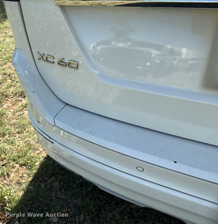 image for item EJ3635 2016 Volvo XC60 SUV