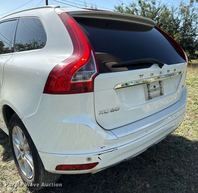 image for item EJ3635 2016 Volvo XC60 SUV