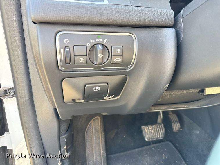 image for item EJ3635 2016 Volvo XC60 SUV