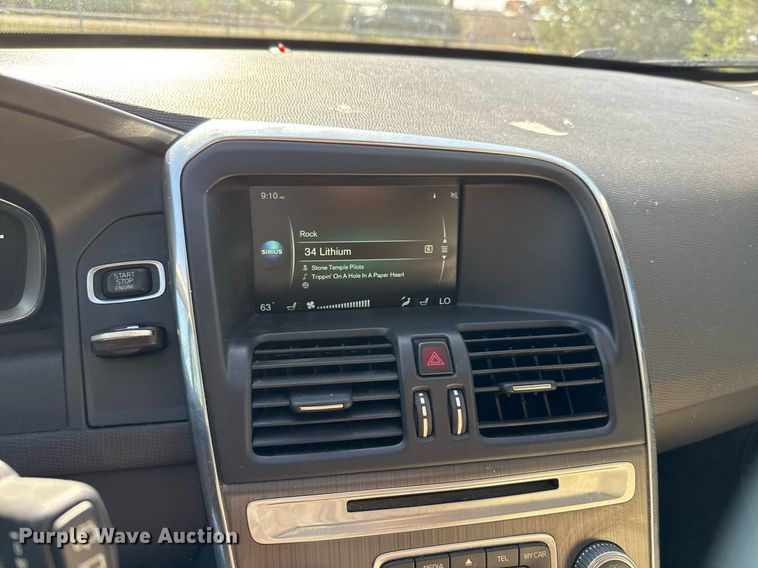 image for item EJ3635 2016 Volvo XC60 SUV