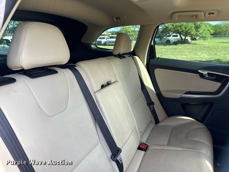 image for item EJ3635 2016 Volvo XC60 SUV