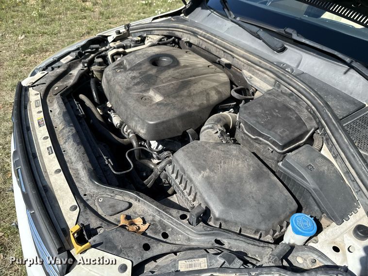 image for item EJ3635 2016 Volvo XC60 SUV